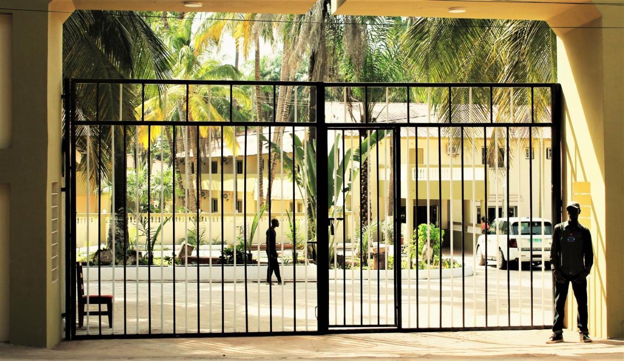 Badala Park Hotel Kotu Exterior foto